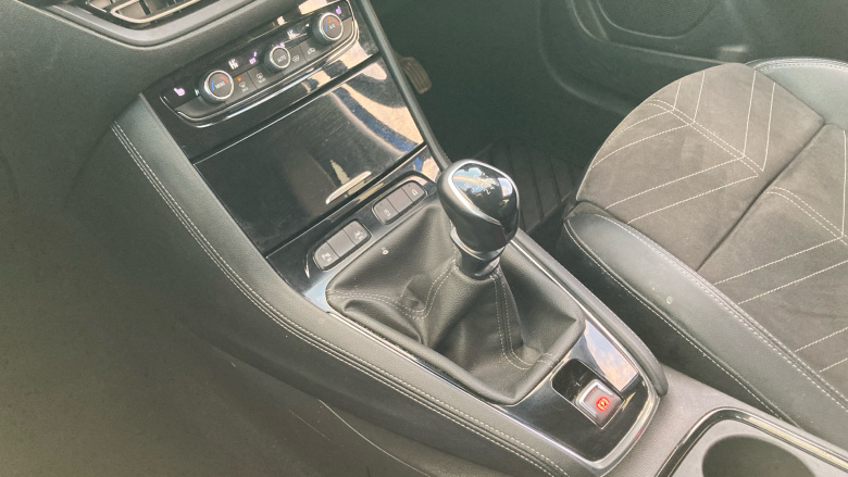 Vauxhall Grandland 1.2 Turbo Ultimate 5dr Petrol Hatchback